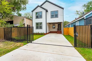 7709 Avenue L, Houston, TX 77012 - Photo 1