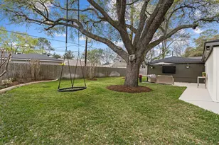 10619 Cranbrook Rd, Houston, TX 77042 - Photo 31