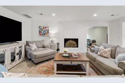 10619 Cranbrook Road, Houston, TX 77042 - Photo 9