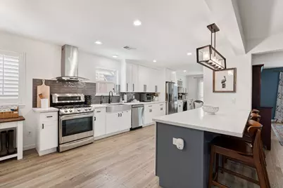 10619 Cranbrook Road, Houston, TX 77042 - Photo 15