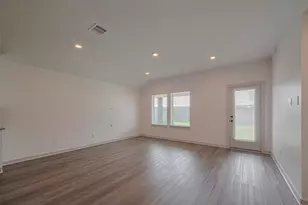 14519 Sweetwater Dr, Baytown, TX 77523 - Photo 9