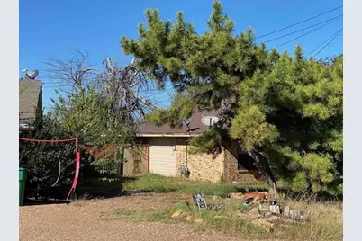 136 Runaway Bay Drive, Runaway Bay, TX 76426 - Photo 3