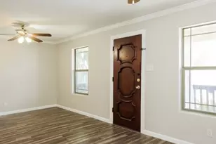 5322 S Zarzamora St, San Antonio, TX 78211 - Photo 7