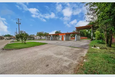 1701 Lee Drive, Baytown, TX 77520 - Photo 23