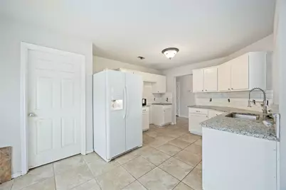 8519 Windy Thicket Lane, Cypress, TX 77433 - Photo 9