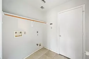 8519 Windy Thicket Ln, Cypress, TX 77433 - Photo 13