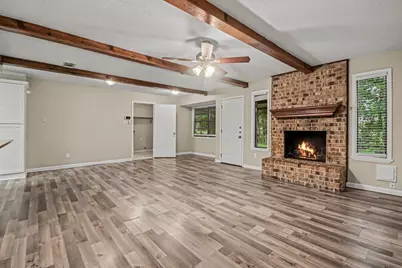 1917 Coupland Drive, La Porte, TX 77571 - Photo 5