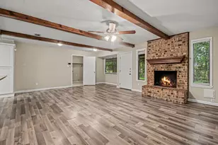 1917 Coupland Dr, La Porte, TX 77571 - Photo 5