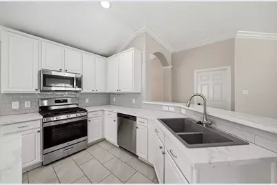 3907 Plum Hill Lane, Missouri City, TX 77459 - Photo 9