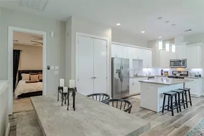 240 Julia Street #D, Houston, TX 77022 - Photo 5
