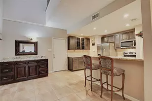 2220 Bering Dr, Houston, TX 77057 - Photo 7