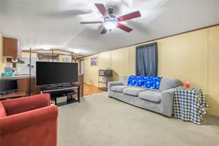 3940 Davis Rd, Muldoon, TX 78949 - Photo 9