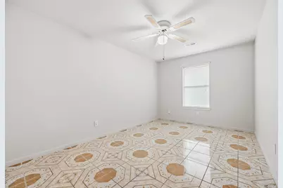 9619 E Withers Way Circle, Houston, TX 77065 - Photo 39