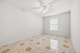 9619 E Withers Way Cir, Houston, TX 77065 - Photo 39