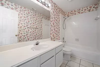 9619 E Withers Way Circle, Houston, TX 77065 - Photo 33