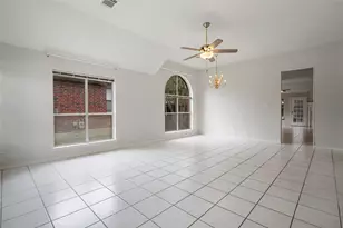 9619 E Withers Way Cir, Houston, TX 77065 - Photo 7