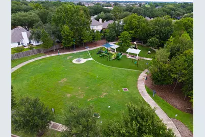 9619 E Withers Way Circle, Houston, TX 77065 - Photo 39