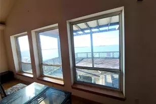 1823 Port O' Call St, Tiki Island, TX 77554 - Photo 33