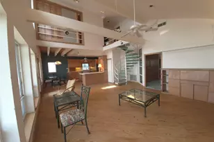 1823 Port O' Call St, Tiki Island, TX 77554 - Photo 3