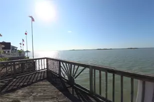1823 Port O' Call St, Tiki Island, TX 77554 - Photo 31