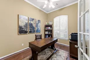 130 N Archwyck Cir, The Woodlands, TX 77382 - Photo 5