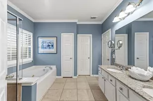 130 N Archwyck Cir, The Woodlands, TX 77382 - Photo 17