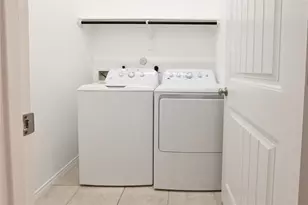 306 Marble Springs Ln, La Marque, TX 77568 - Photo 17