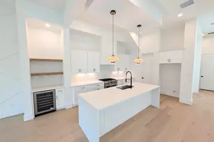 835 W 25th St, Houston, TX 77008 - Photo 7