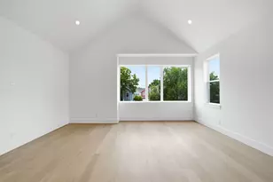 835 W 25th St, Houston, TX 77008 - Photo 13