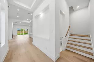 835 W 25th St, Houston, TX 77008 - Photo 11