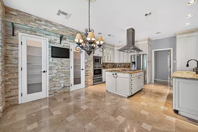 2321 S Lake Drive, League City, TX 77573 - Photo 17