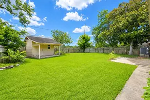 4006 Dalmatian Dr, Houston, TX 77045 - Photo 17