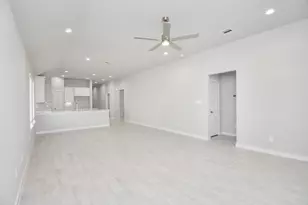 14707 Diamond Dove Ln, Houston, TX 77049 - Photo 15