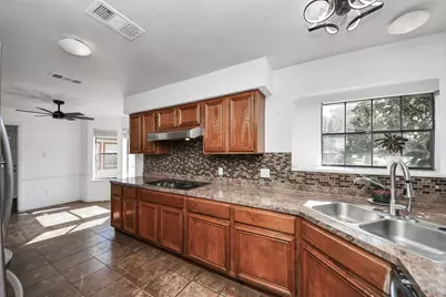 4712 Country Club View, Baytown, TX 77521 - Photo 23