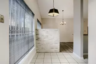 10103 Inwood Shadows St, Houston, TX 77088 - Photo 13