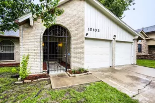10103 Inwood Shadows St, Houston, TX 77088 - Photo 25