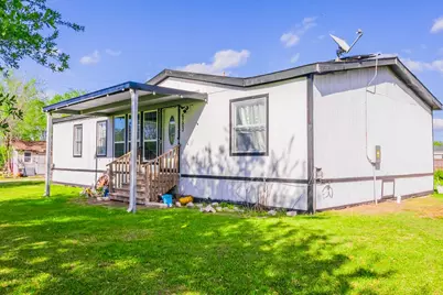 6703 Trail Loop E, Rosharon, TX 77583 - Photo 5