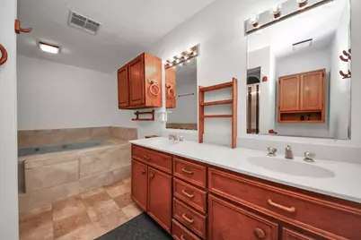 1404 Aldrich Street, Houston, TX 77055 - Photo 15