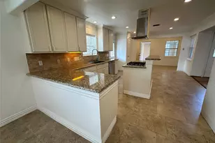 8522 Westview Dr, Houston, TX 77055 - Photo 7