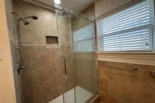 8522 Westview Dr, Houston, TX 77055 - Photo 19