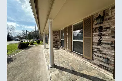 8522 Westview Drive, Houston, TX 77055 - Photo 29
