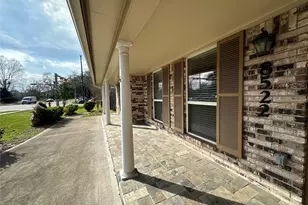 8522 Westview Dr, Houston, TX 77055 - Photo 29