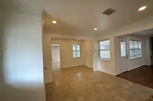 8522 Westview Dr, Houston, TX 77055 - Photo 11
