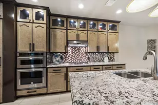 1226 Oxford Mills Ln, Sugar Land, TX 77479 - Photo 11
