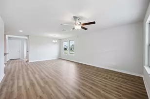 1200 Haverford Ln, Dayton, TX 77535 - Photo 5