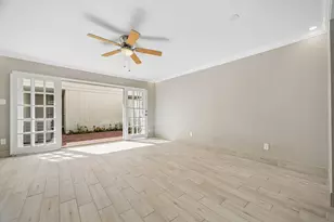 12751 Huntingwick Dr, Houston, TX 77024 - Photo 9