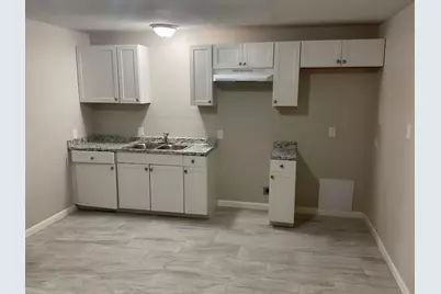 4922 Dollar Reef Drive, Bacliff, TX 77518 - Photo 5