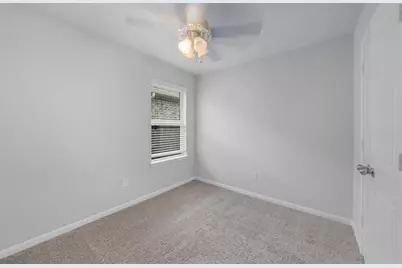 2130 Mirror Ridge Court, Texas City, TX 77568 - Photo 3