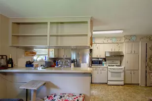 101 S Woodsway St E, Conroe, TX 77301 - Photo 5