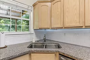 7250 Hidden Valley Dr, Beaumont, TX 77708 - Photo 17